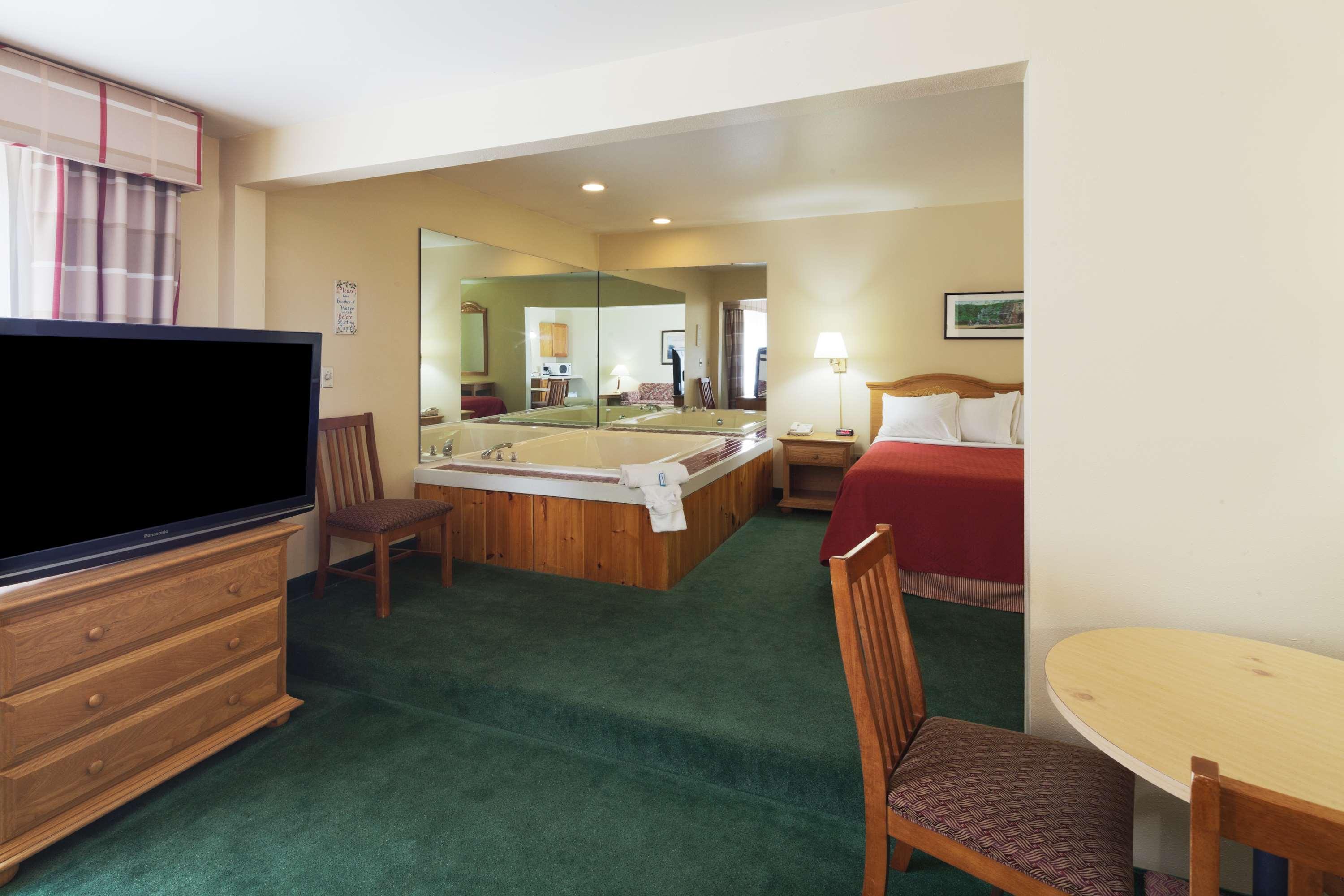 Country Inn & Suites By Radisson, Sparta, Wi Luaran gambar