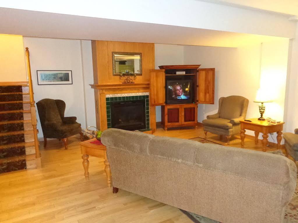 Country Inn & Suites By Radisson, Sparta, Wi Luaran gambar