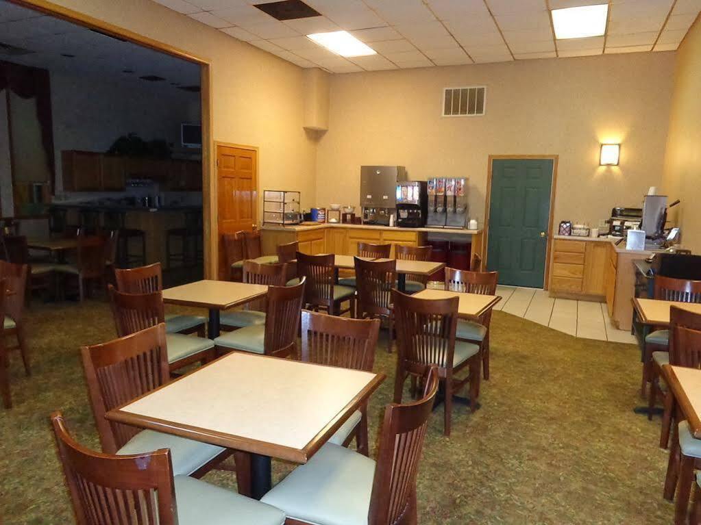 Country Inn & Suites By Radisson, Sparta, Wi Luaran gambar