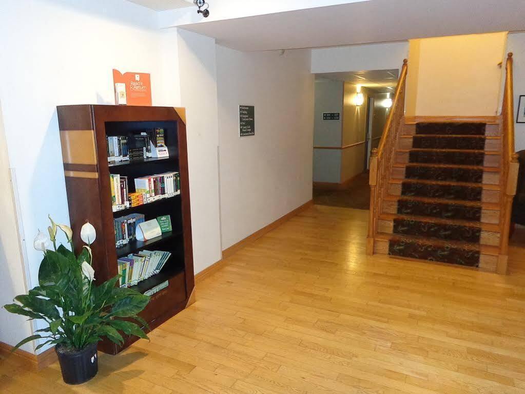 Country Inn & Suites By Radisson, Sparta, Wi Luaran gambar