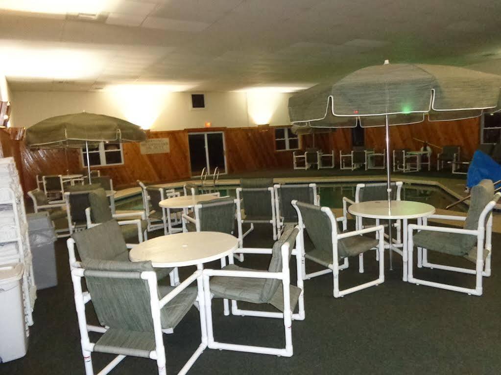 Country Inn & Suites By Radisson, Sparta, Wi Luaran gambar